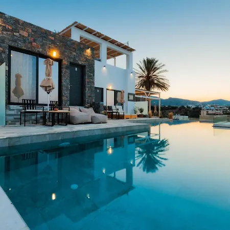 Plakakia Luxury * Μακρύγιαλος