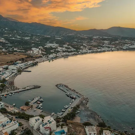 Plakakia Luxury Μακρύγιαλος
