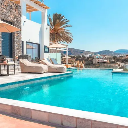 Plakakia Luxury *