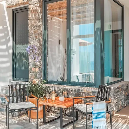 Plakakia Luxury * Μακρύγιαλος